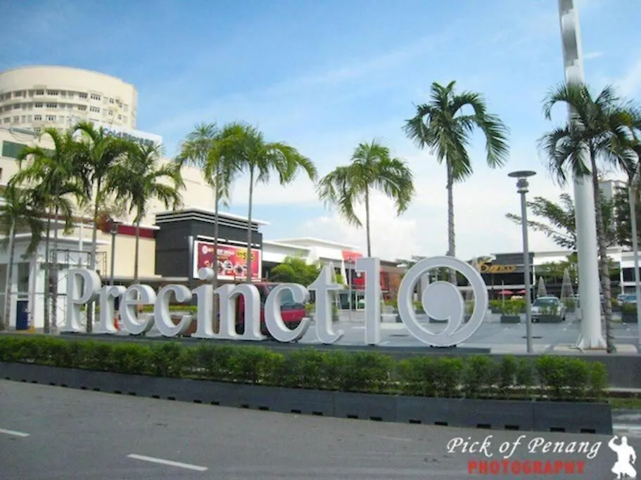 Landmark By Katana 3Br Glamorous Highrise Seaview Homestay Gurney无敌海景三房套房 Tanjung Tokong Apartment