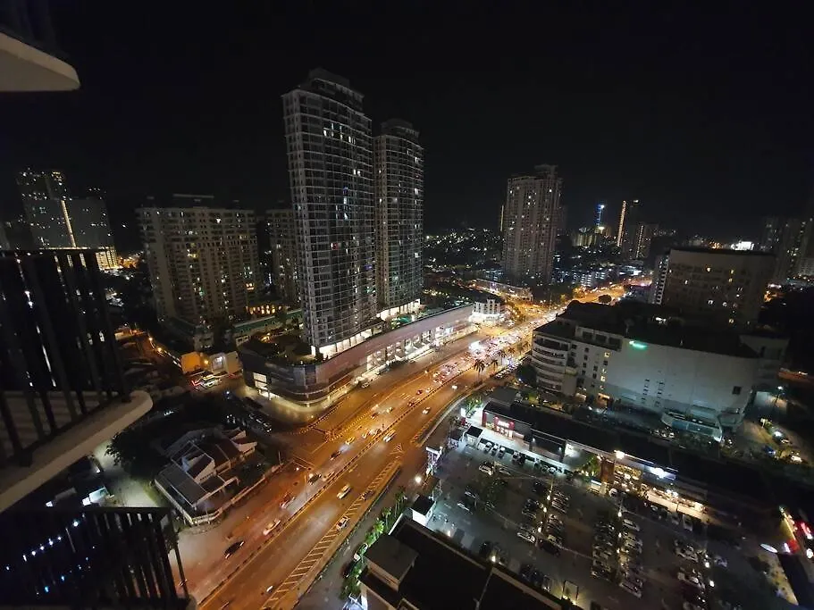 Landmark By Katana 3Br Glamorous Highrise Seaview Homestay Gurney无敌海景三房套房 Tanjung Tokong Malaysia